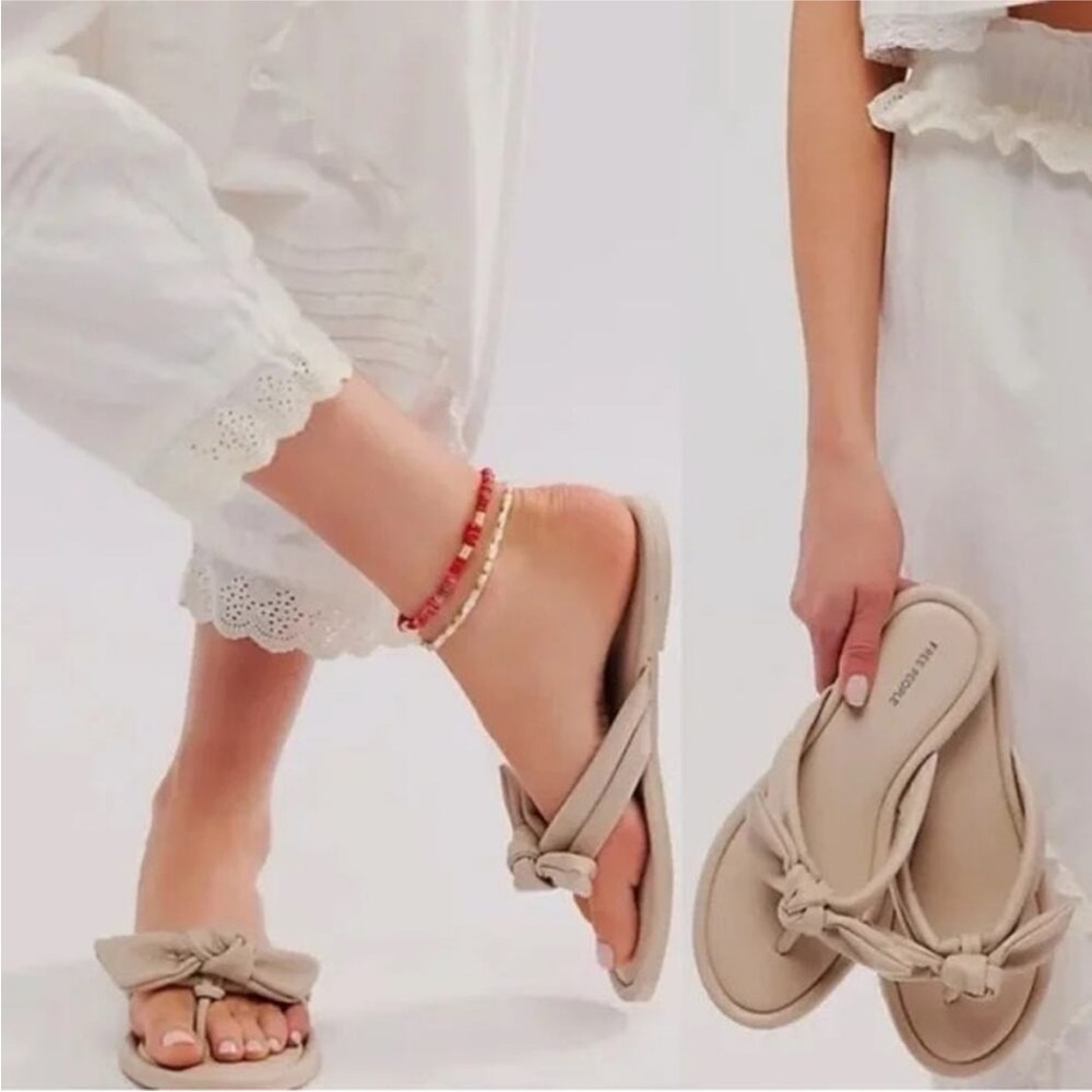 Free People Brynn Bow Sandals Grey Nude Flip Flops Thongs Neutral Italy Sz:11